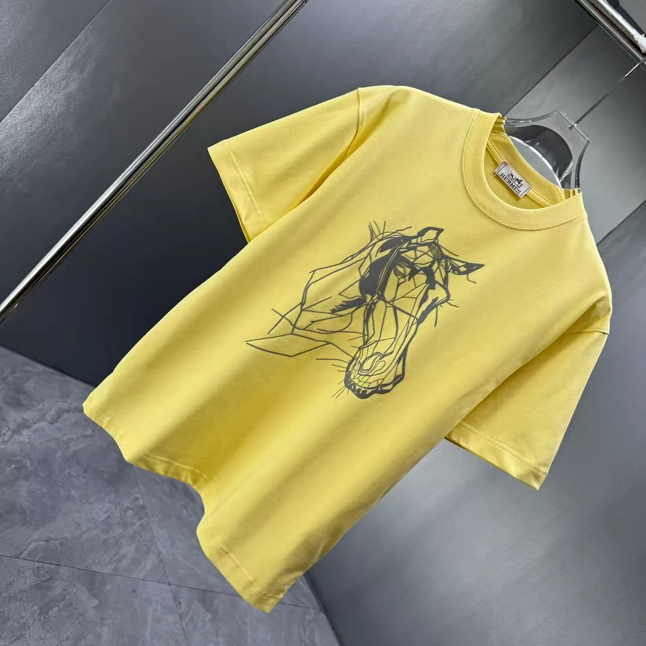 HERM* * 2026 New Arrival T logo ：Black White Yellow Bright Red Sizes：S M L XL XXL